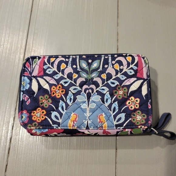 Vera Bradley Navy Blue Floral Quilted Wallet Double Zipper White Pink - Picture 3 of 5